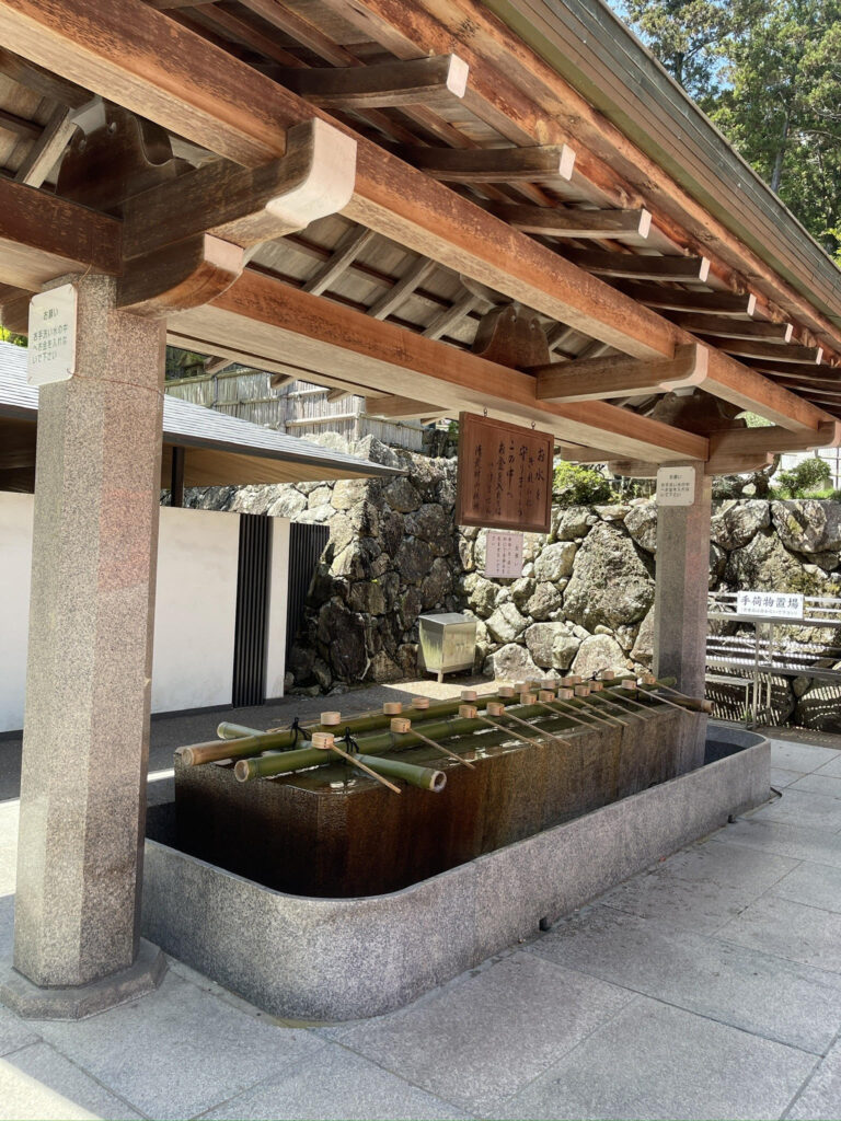 Chozuya (purification station)